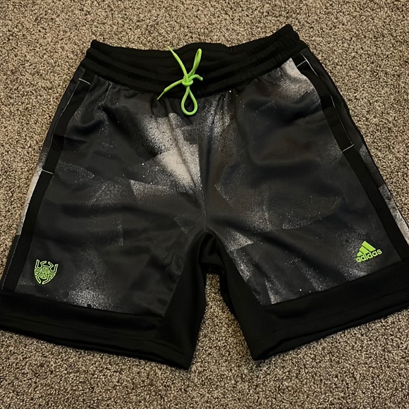 spida mitchell adidas